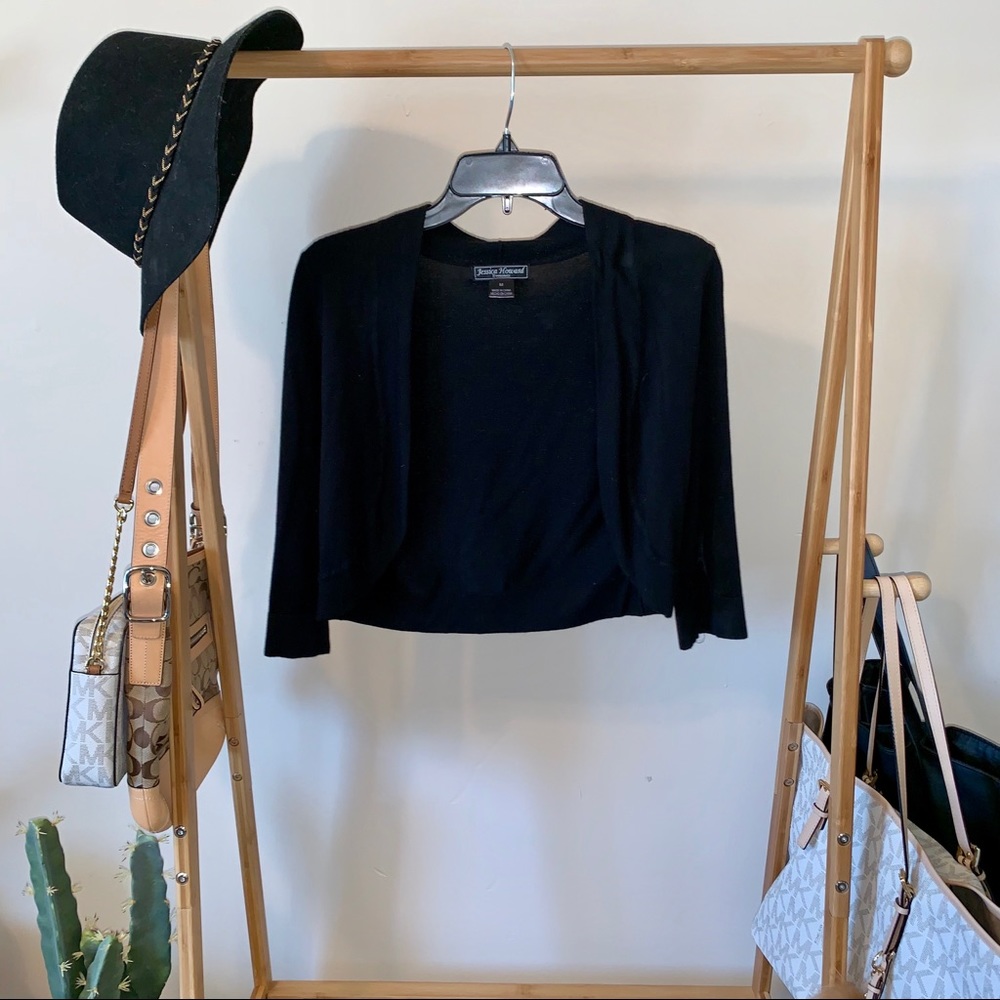 cropped black cardigan🖤